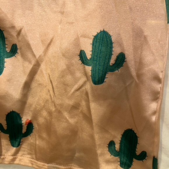 Barbie pastel peachy pink Cactus Print 2 piece pajama set XS - Picture 2 of 8